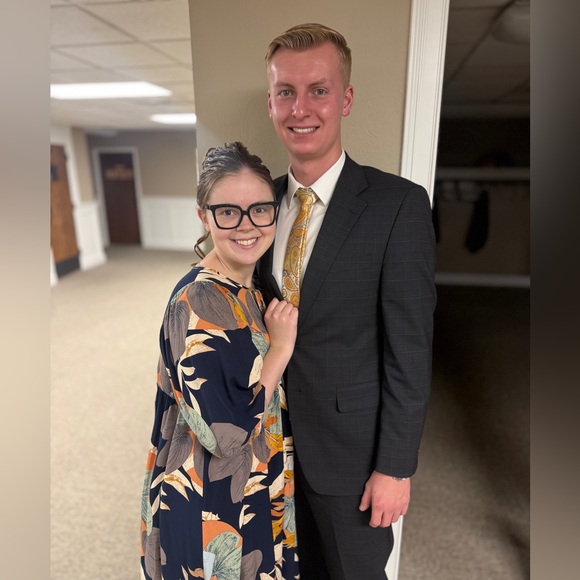 🤍 Meet Me 🤍 - Picture 2 of 4